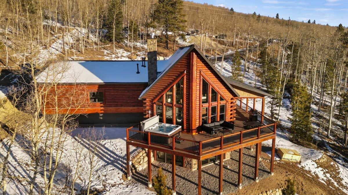 This beautiful 3-bedroom modern mountain retreat situated just outside the town of Alma is the perfect launching pad for year-round fun in Breck!